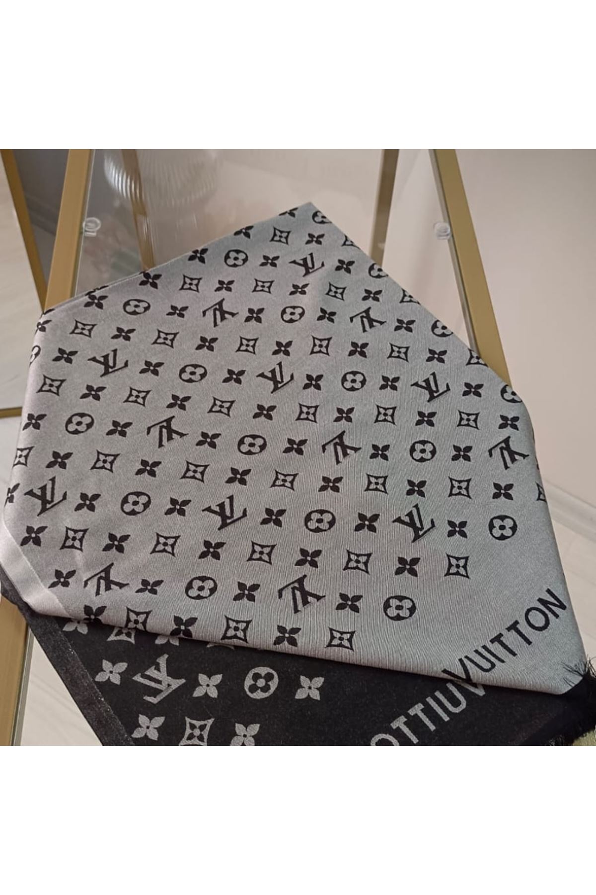 İthal LV Desen Çift Taraflı Şal