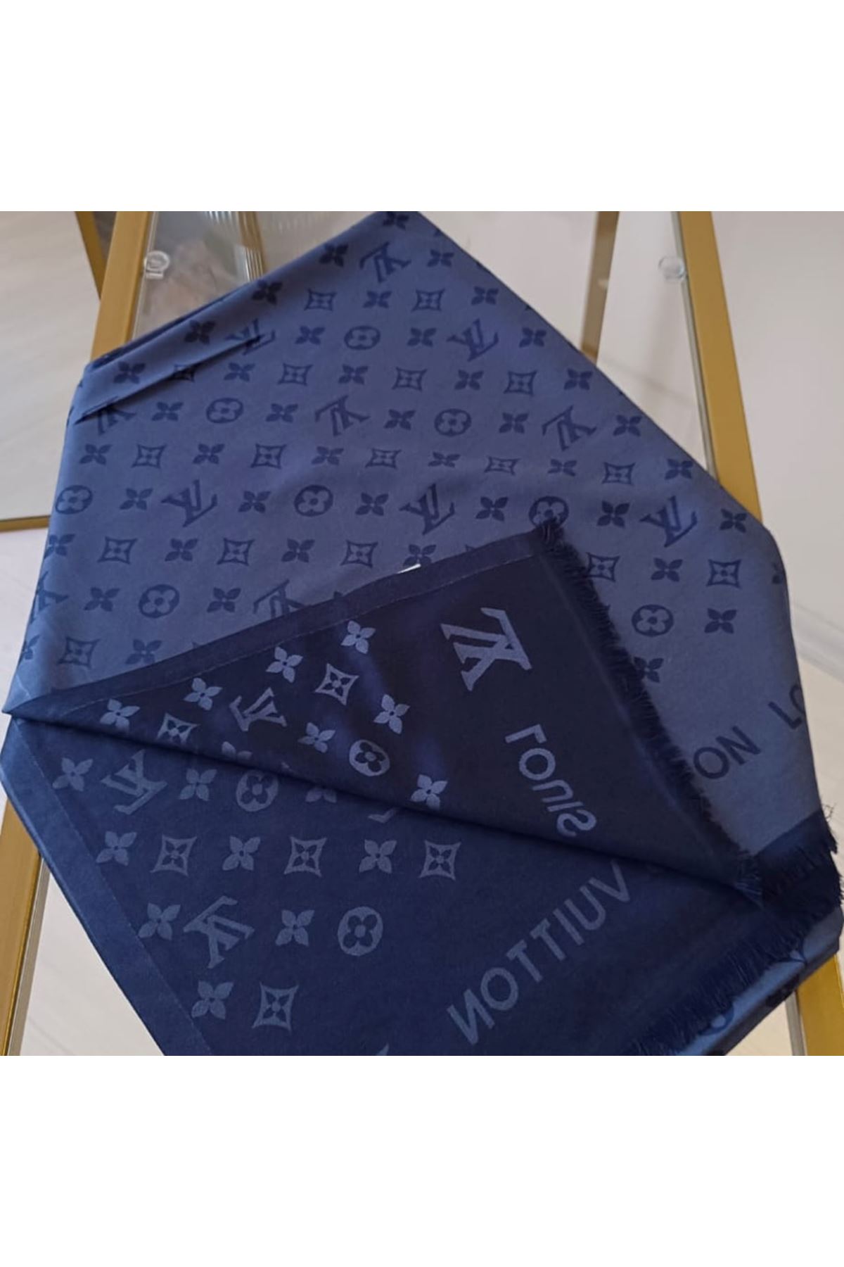 İthal LV Desen Çift Taraflı Kaşmir Lacivert Şal