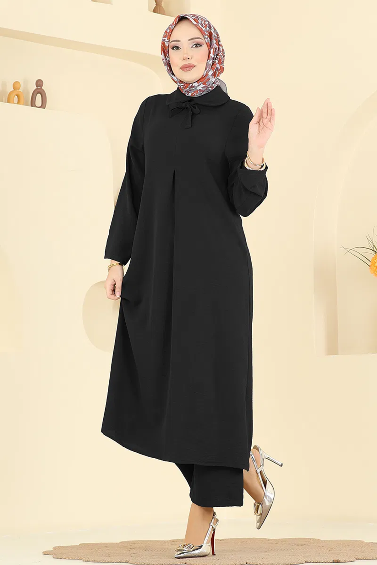 Bebe Yaka Takım Siyah