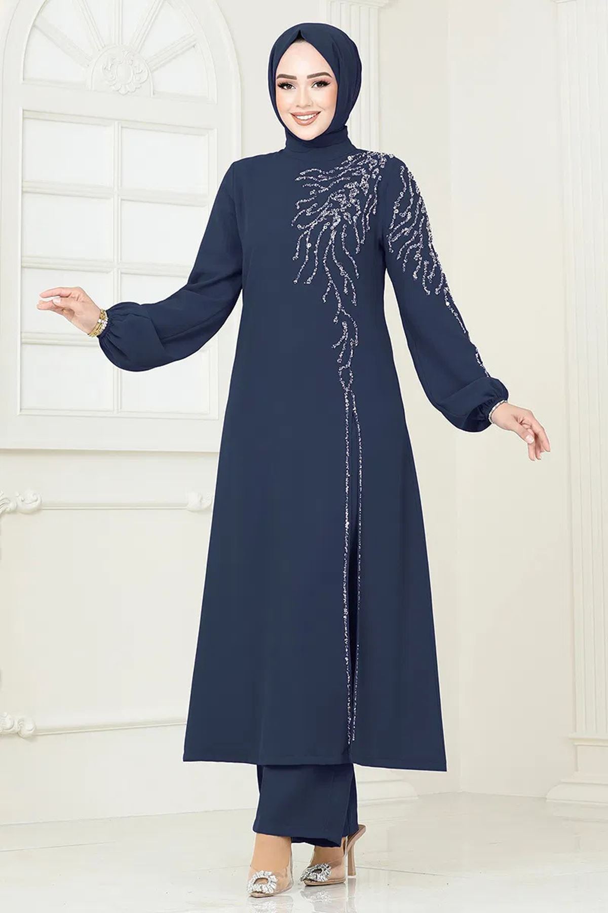 Taşlı Şık Takım Açık Laci