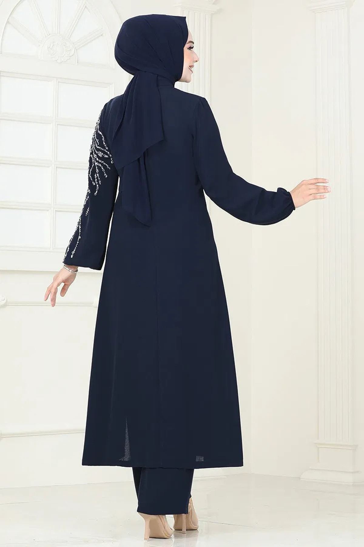 Taşlı Şık Takım Laci