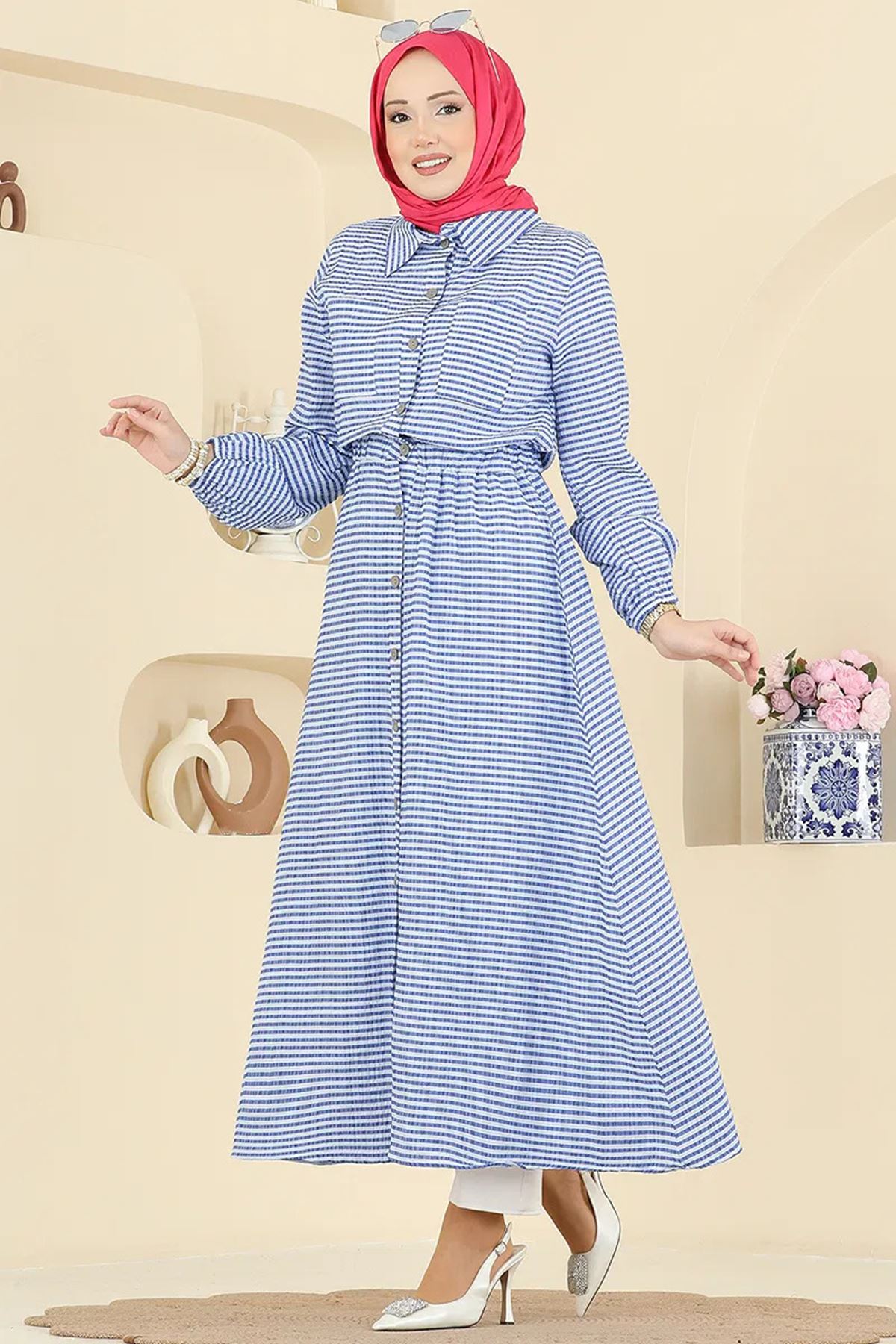 Çizgili Elbise Laci