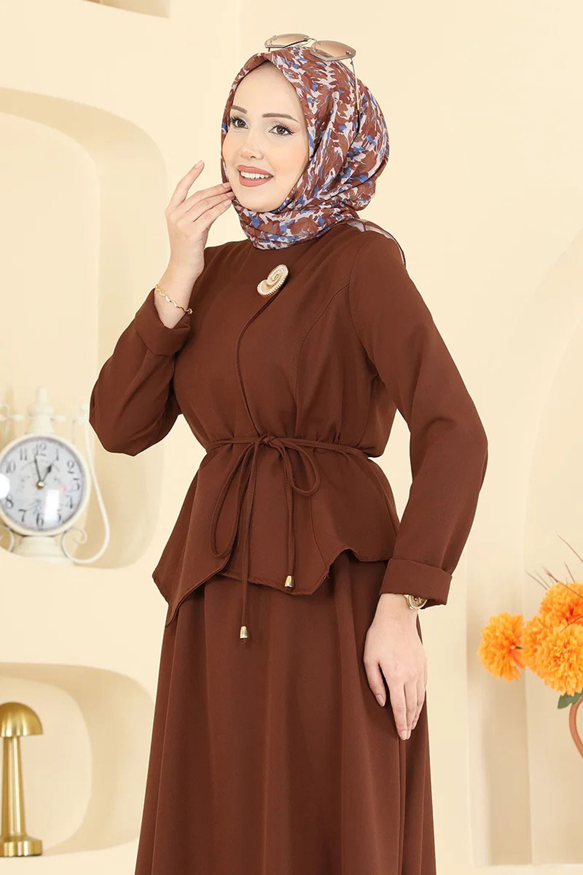 Broş Düğmeli Ceket- Etek Takım Taba