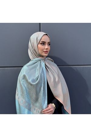 Çiçek Desenli Çift Taraflı Şal