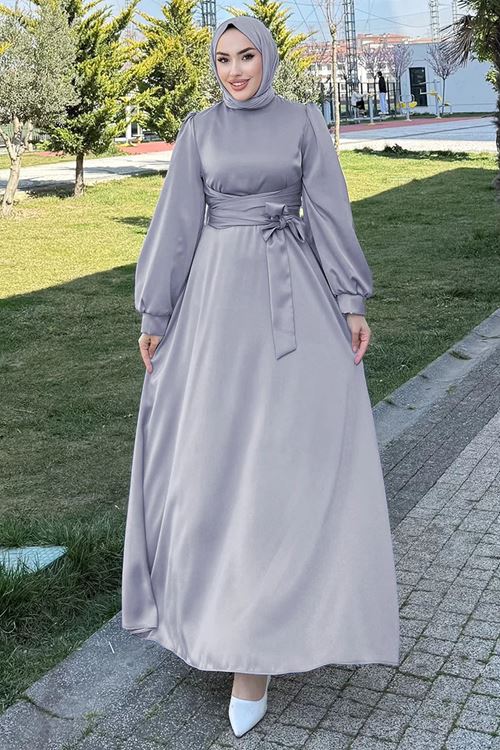 Beli Çapraz Kuşaklı Saten Abiye Gri
